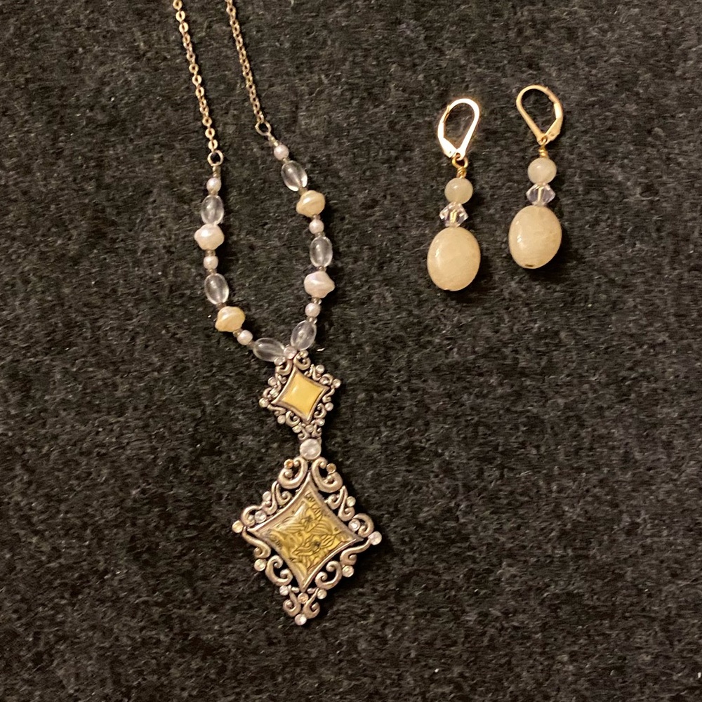 Vintage necklace and earrings set